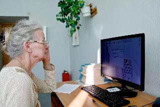 Пенсионеров вновь приглашают на компьютерные курсы