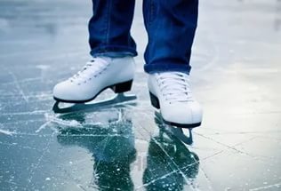 Посетителей катка стадиона «Амурсельмаш» ждет масса необычных веселых конкурсов на льду