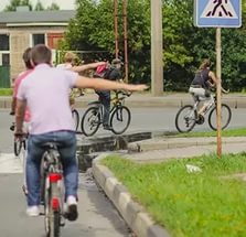 Велосипедистам Белогорска предлагают вспомнить ПДД