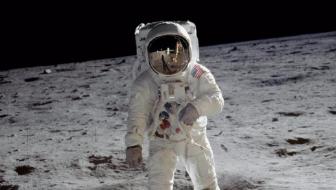 Россияне впервые высадятся на Луну через 15 лет