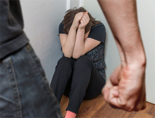 В законопроект о домашнем насилии добавили понятие «преследование»