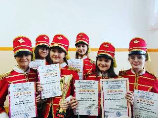 Барабанщицы из школы № 17 Белогорска победили в конкурсе «Салют Победы»