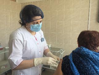 В Белогорске началась вакцинация населения против коронавирусной инфекции