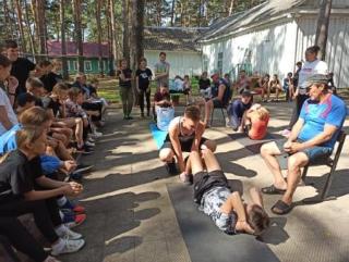 В лагере «Белогорка» участники спортивной смены выполнили нормативы ГТО