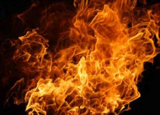 Три женщины и молодой мужчина погибли при пожаре в Белогорске