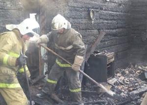 При тушении пожара в Приамурье погиб огнеборец