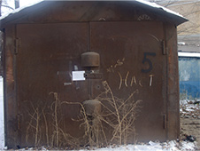 В Белогорске неизвестные самовольно установили восемь металлических гаражей