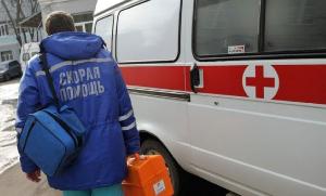 В Белогорске нетрезвый муж пациентки пытался задушить фельдшера