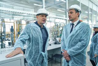Губернатор Приамурья посетил маслоэкстракционный завод «Амурский»
