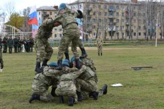 В парке «Партизан» отметили День Сухопутных войск России 