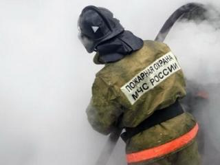 Белогорские пожарные тушили возгорание на частном подворье