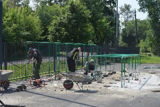 В белогорской школе №11 завершается строительство спортзоны