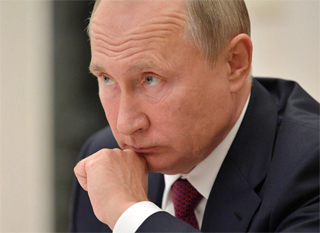 Путин сократил рабочий день для жительниц сел