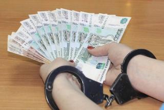 Экс-сотрудницу зейской полиции обвиняют в присвоении 200 тысяч «ведомственных» рублей