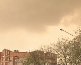 В Белогорске прошел «желтый» дождь