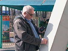 Специалисты из Новосибирска проводят аттестацию аттракционов горпарка Белогорска