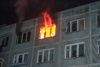 Причиной пожара, в котором погибли четверо жителей Белогорска, могла стать непотушенная сигарета