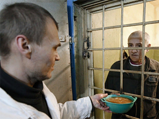 Во ФСИН рассказали о тратах на питание заключенных