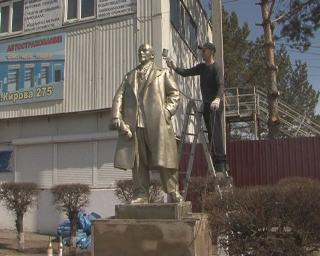 В Белогорске «управляйка» спасла памятник Ленину