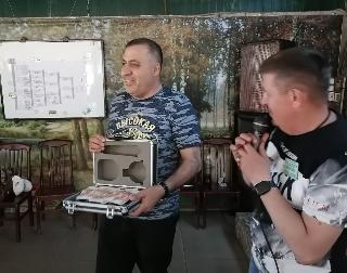 Победитель чемпионата по длинным нардам в Белогорске передал приз на благотворительность