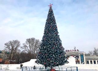 В Белогорске 21 января уберут новогоднюю ель и снежный городок