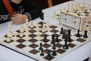 В Белогорске стартовало открытое личное первенство по классическим шахматам