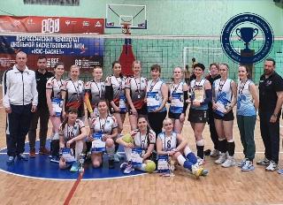 Сборная Белогорска взяла кубок мэра Биробиджана в турнире по волейболу 