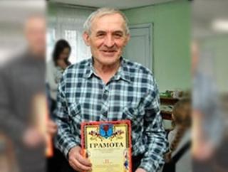 Тренер спортшколы № 1 Белогорска Валентин Махов празднует  80-летний юбилей