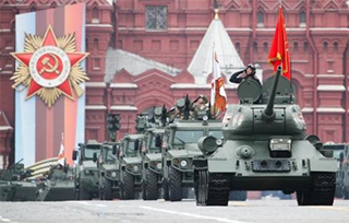 Песков назвал День Победы главным праздником в России