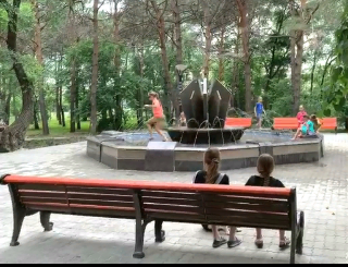 В парке «Амурсельмаш» Белогорска заработал фонтан