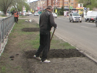 Сотрудники предприятия по благоустройству Белогорска готовятся к посадке цветов