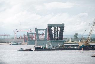 Мост через Амур получил точки опоры: как строится международный объект