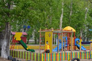 В Белогорске в 46 дворах установят новые детские площадки