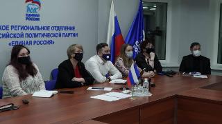 Волонтерские центры «Единой России» не остановят работу