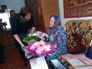В Белогорске с 90-летием поздравили сегодня труженицу тыла Марию Федоровну Васюкову