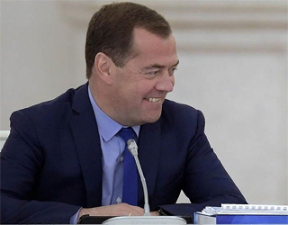 Медведев пригрозил губернаторам наказанием за "вранье" о заболеваниях в регионах