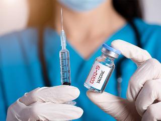 Роспотребнадзор ответил на основные вопросы о вакцинации для защиты от COVID-19