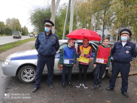 Акция «Не паркуй ребенка!» прошла в Белогорске