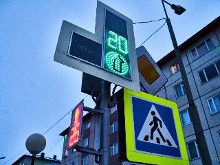 В Белогорске  по итогам 2020 года обновлено более 30 светофорных объектов 