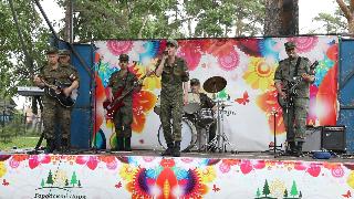Военнослужащие выступили с концертом в Белогорске