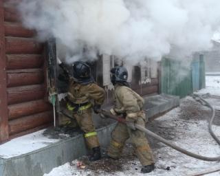8 марта в Белогорске горел жилой дом