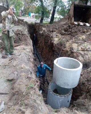 Cети водоснабжения и водоотведения ремонтируют в Белогорске 