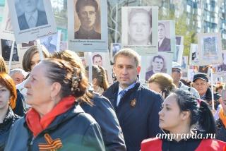 Губернатор Александр Козлов собирает виртуальный полк амурчан ко Дню Победы 