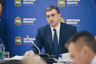Василий Орлов объявил о сокращении юристов и кадровиков в амурском правительстве