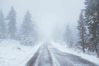 В Белогорске возможен сильный ветер и снег