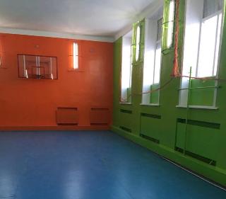 В школе №11 Белогорска капитально отремонтировали спортивный зал